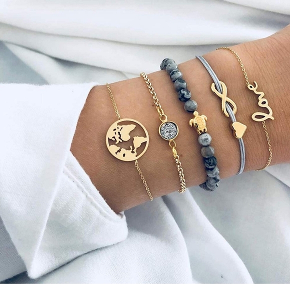 Five Different Bundles of Bracelets - Picture 5 of 8